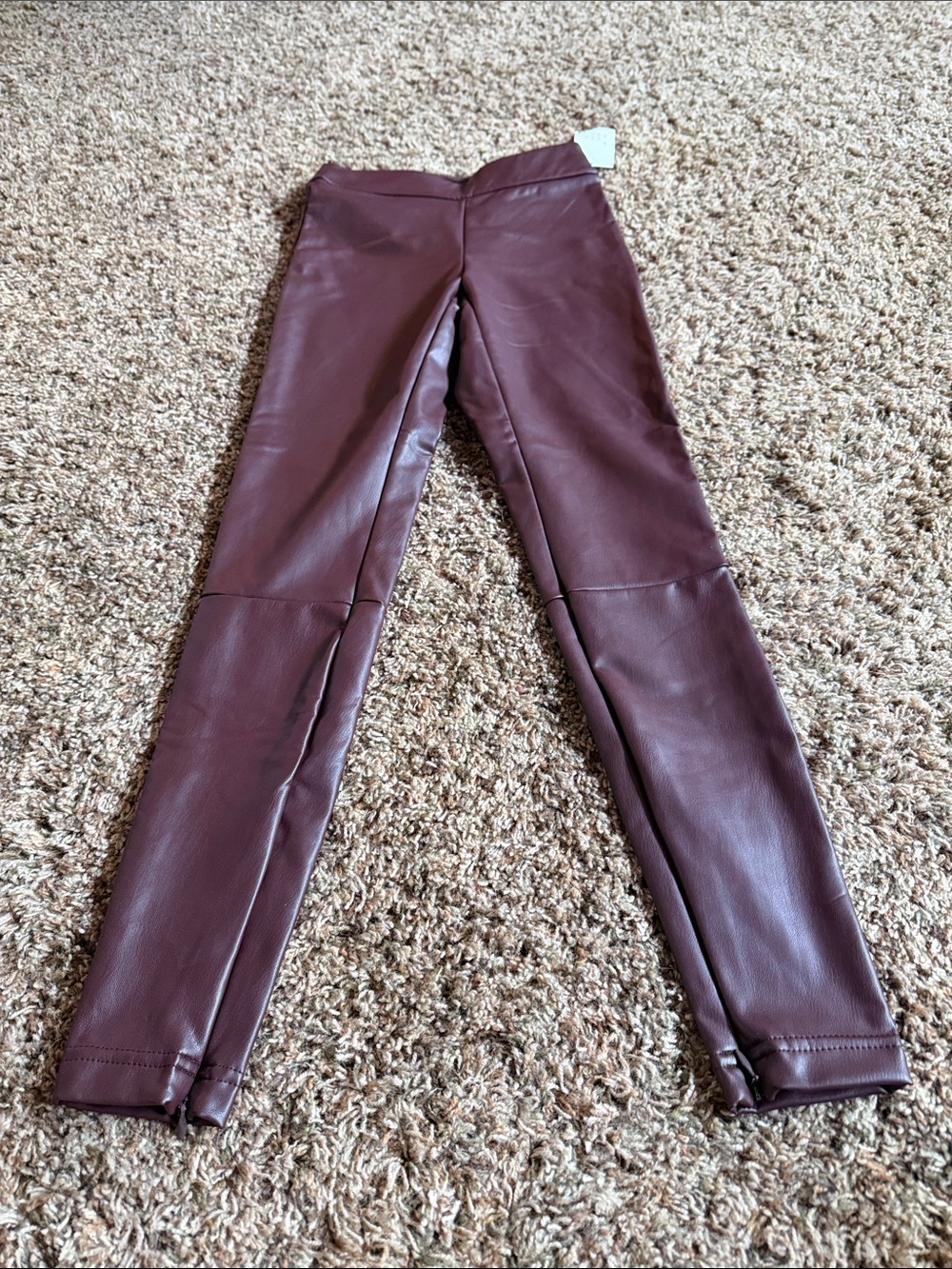 a new day Faux Leather Leggings in Burgundy